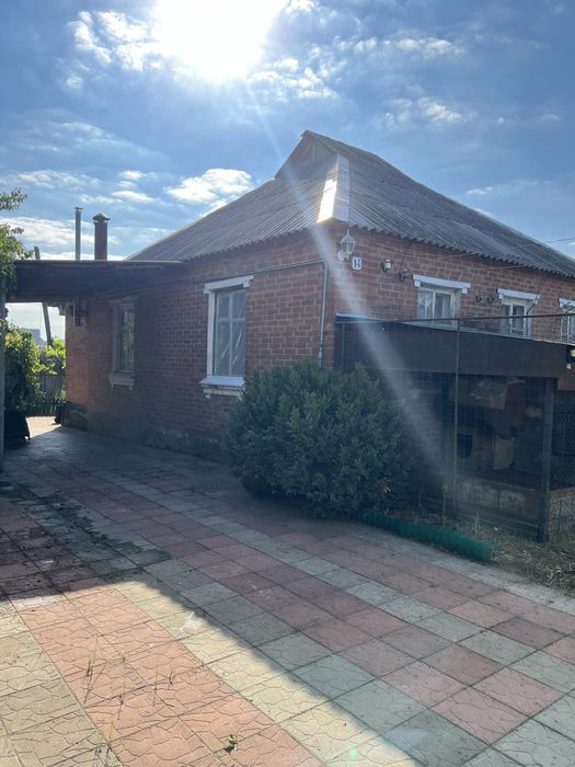 Продам  дом в Изюме