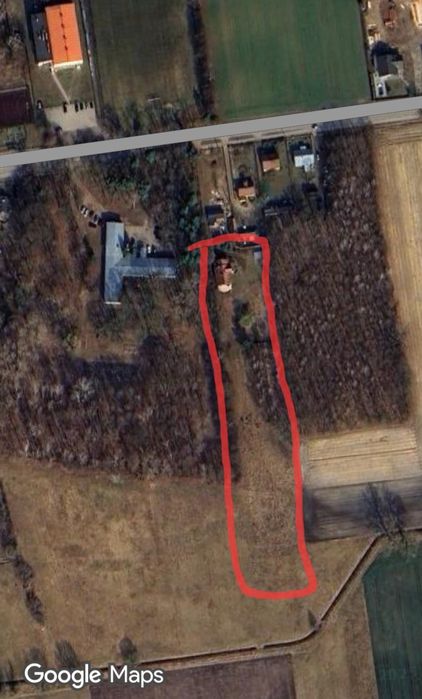 Dom z dużą działką.