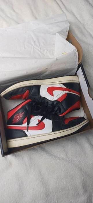 Nike Air Jordan 1 mid