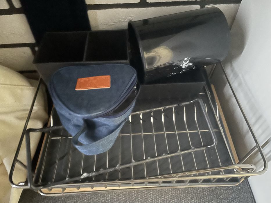 Suszarka do naczyń i rzeczy do kuchni