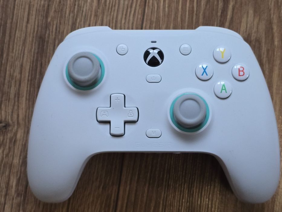 GameSir G7 SE (biały) – jak nowy, używany tylko ok. 5 godzin
Przewodo