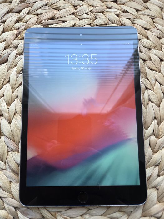 Tablet Apple iPad Mini gen. III Super Stan