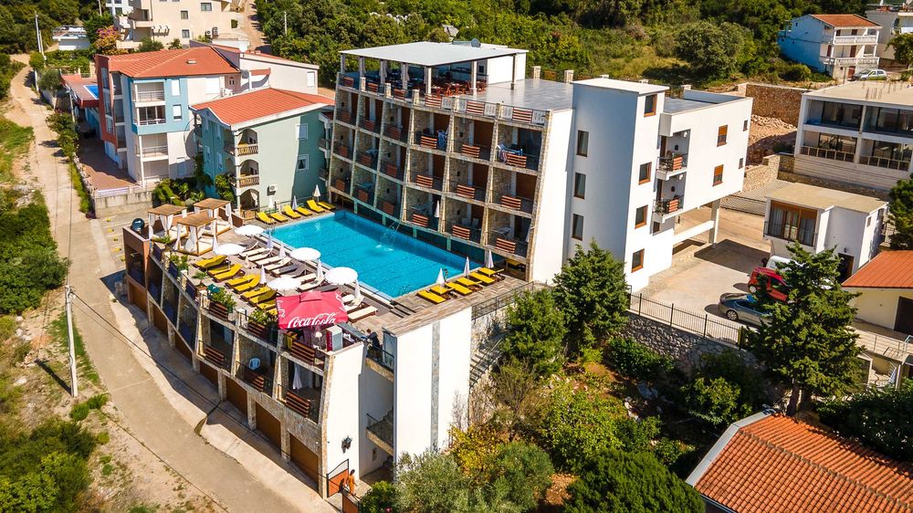 Wakacje klimat Chorwacja, Apartamenty plaża, Basen, leżaki, Czarnogóra