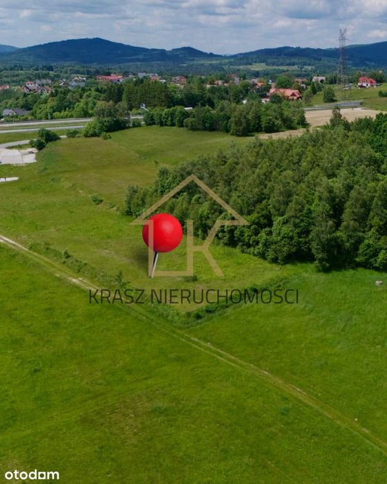 Widokowa działka 2292 m² w Naprawie