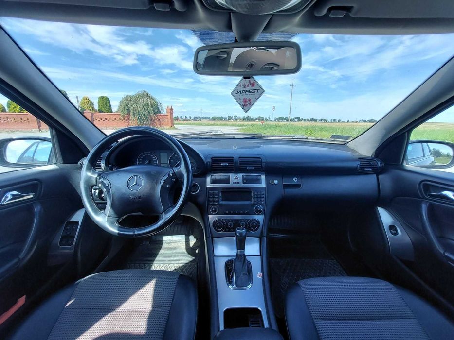 Mercedes-Benz Klasa C W203 C220 CDI