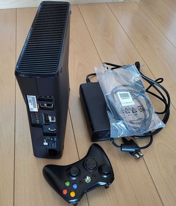 Xbox 360 Slim 500 GB com RGH 3.0