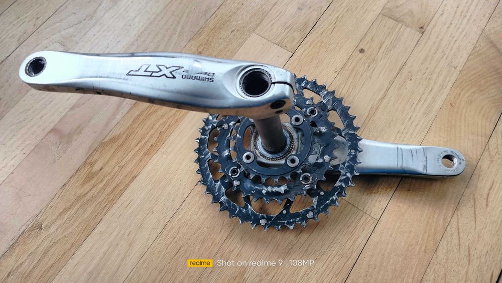 korba  shimano  mtb xt m-760 ramie  175  tarcze 44/32/22