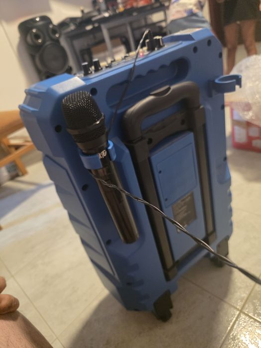 Sistema de Karaoke Profissional Canta Tu D10S – Edição Especial Maradona (Ecrã 14")