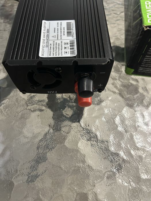 Преобразователь тока инвертер Green Gell  300v для авто и дома