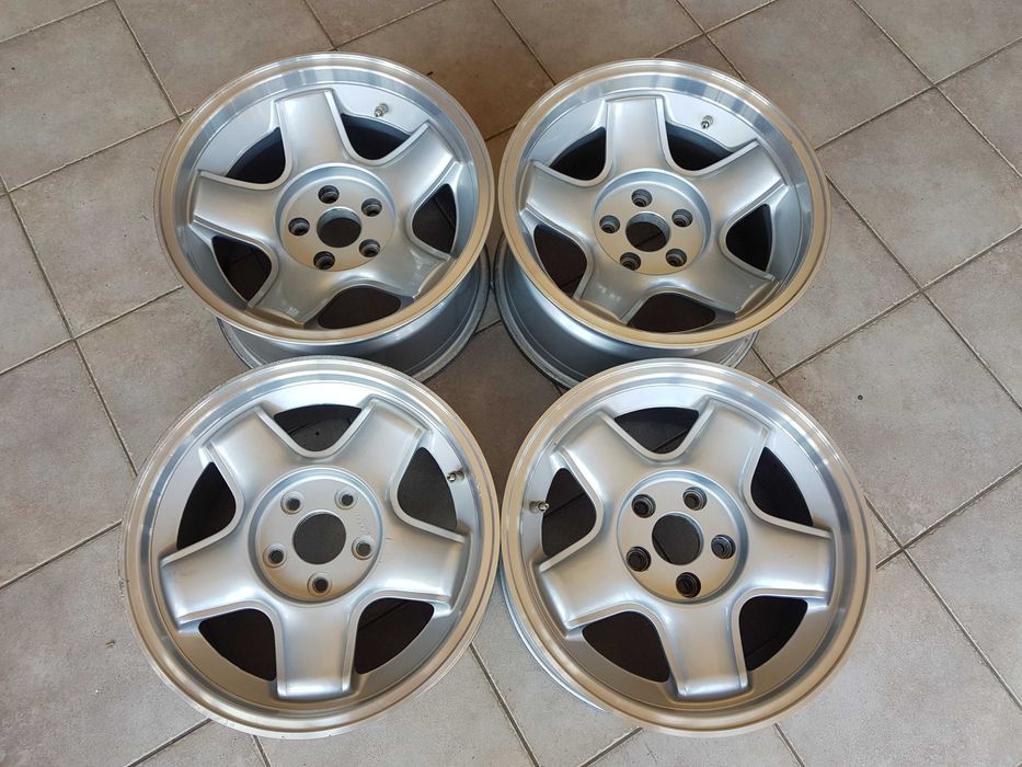 Prawie komplet felg aluminiowych Revolution Modern Line 7,5x16 i 9x16 5x112 otwór 63,3 VW, Audi, Ford Scorpio Schmidt? Nie pasują do Mercedesa !!