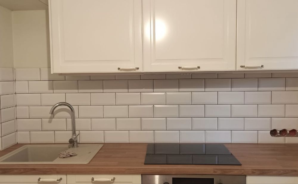 Kafelki ścienne typu metro - białe (nowe)