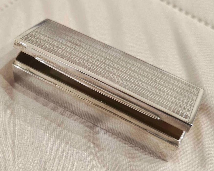 Caixa Prata Águia Guilhochada Para palitos