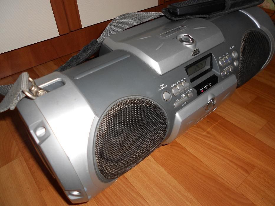 Бумбокс JVC RV-B55