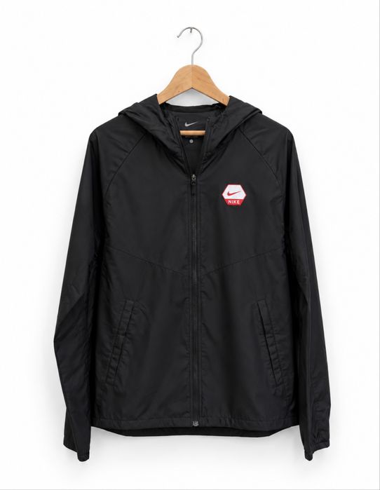 Casaco Nike Sportswear City Side Running Preto – Tamanho S