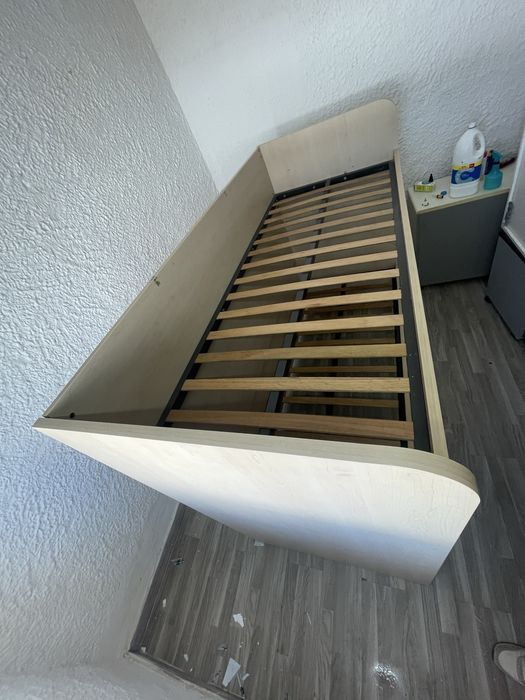 Cama Beliche em Madeira + Gavetão Extra – 250€