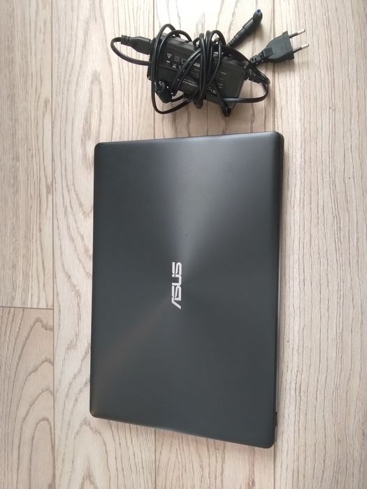 Asus x550c / lntel Pentium/ 8GB/ 2 dyski SSD 250GB+HDD 699 GB