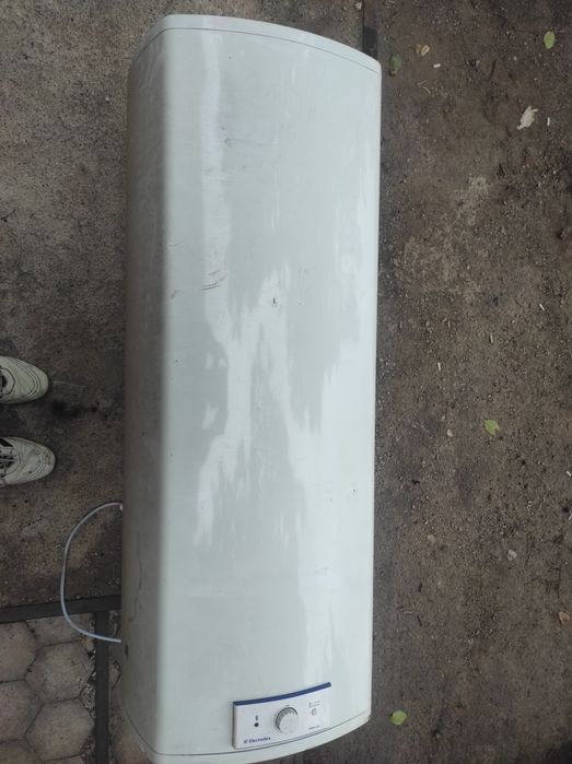 Бойлер 150л Electrolux