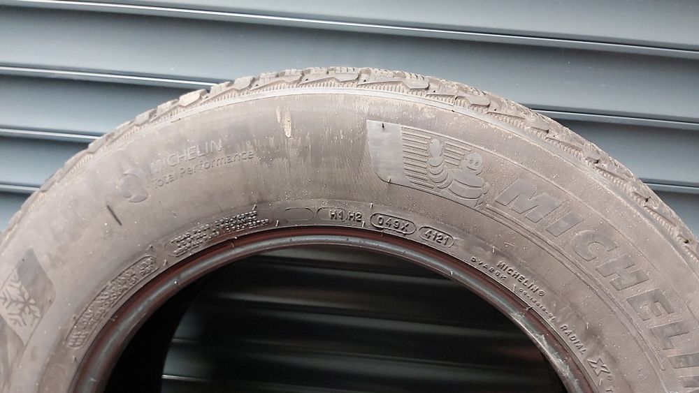 Opony zimowe Michelin Pilot Alpin5  235 65 R17 SUV   2021 rok