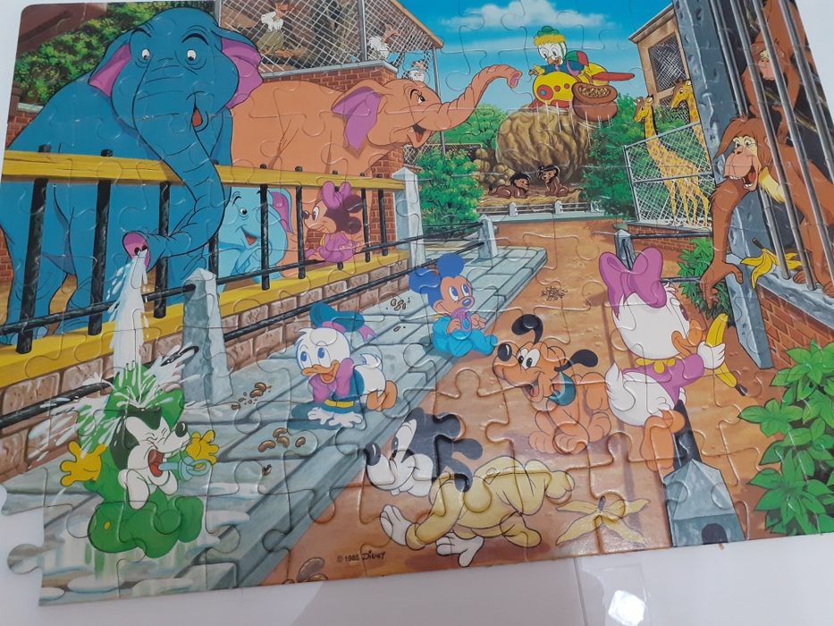 Puzzle kolekcjonerskie lata 90. 100 elementów.