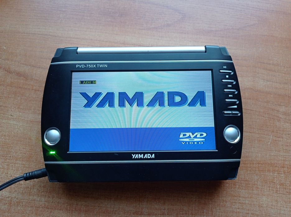 Продам DVD на 12 вольт Yamada