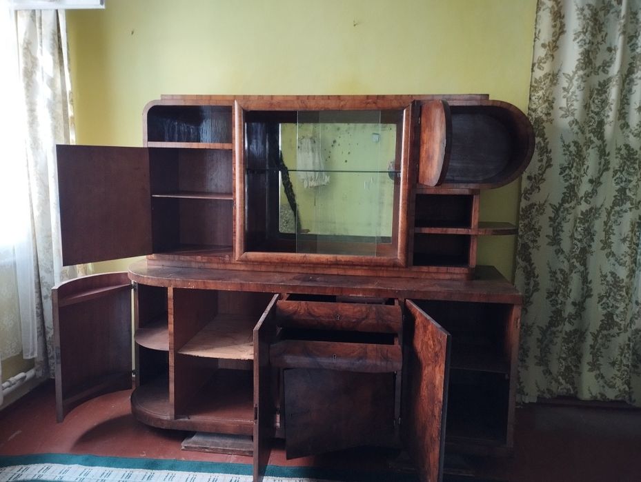 Антекварний сервант-комод