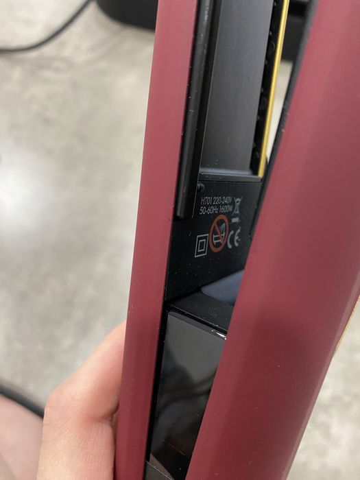 Dyson Airstrait Red Velvet/Gold