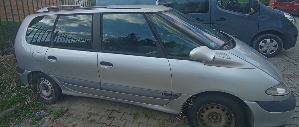 Renault Espace III 2001 r, do naprawy lub na części