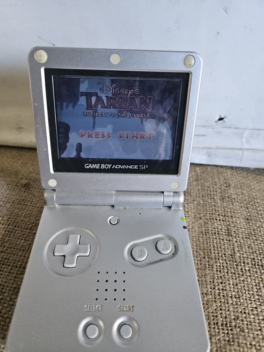 Game boy em bom estado