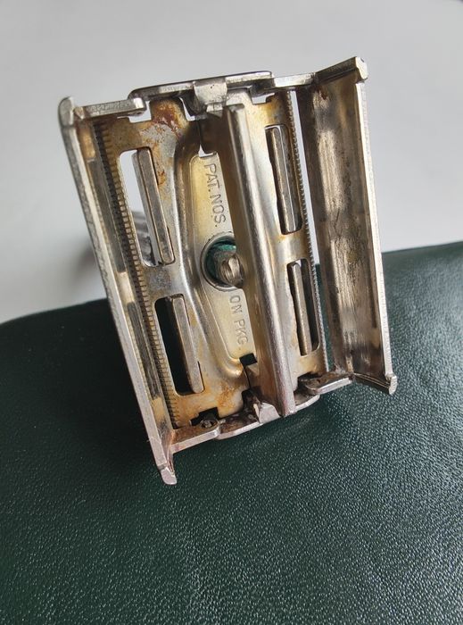 Maszynka Gillette Slim Adjustable 1964 (J4) + Unikalne Etui RAFAMET PRL