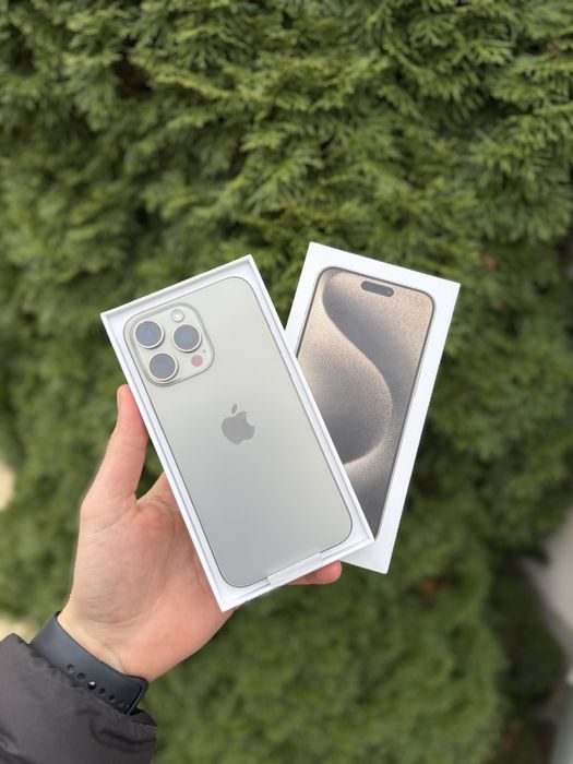 Айфон 15 про макс 256гб / Ідеальний стан! 89% акум