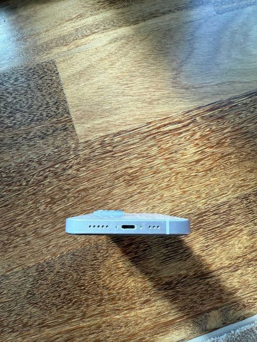 iPhone 14 128GB roxo