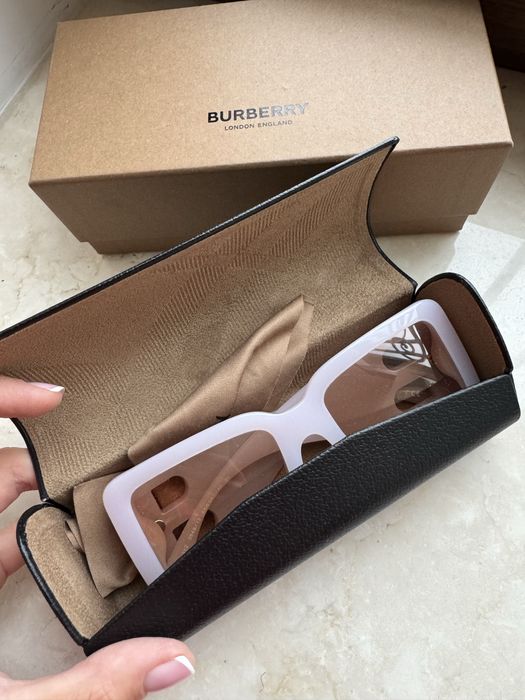 Сонцезахисні окуляри Burberry