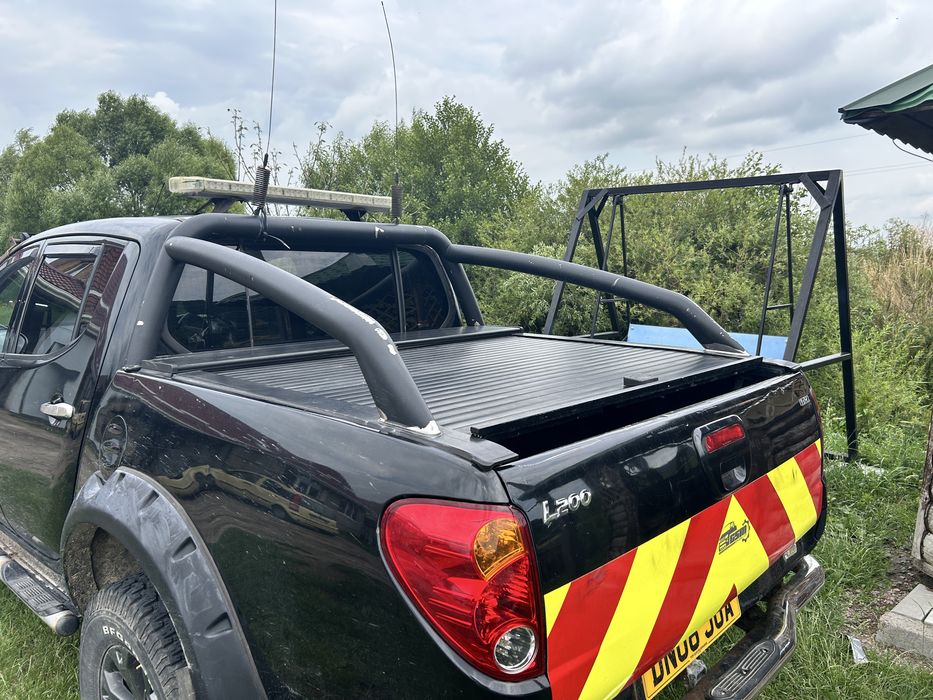 ролета на mitsubishi l200