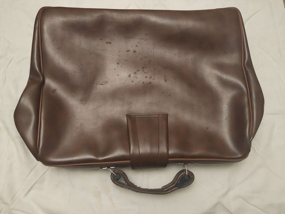 Портфель СССР, кожпный, новый.