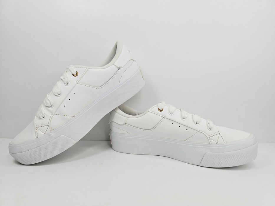 Buty sneakersy na platformie damskie Lacoste Ziane Platform 124 białe
