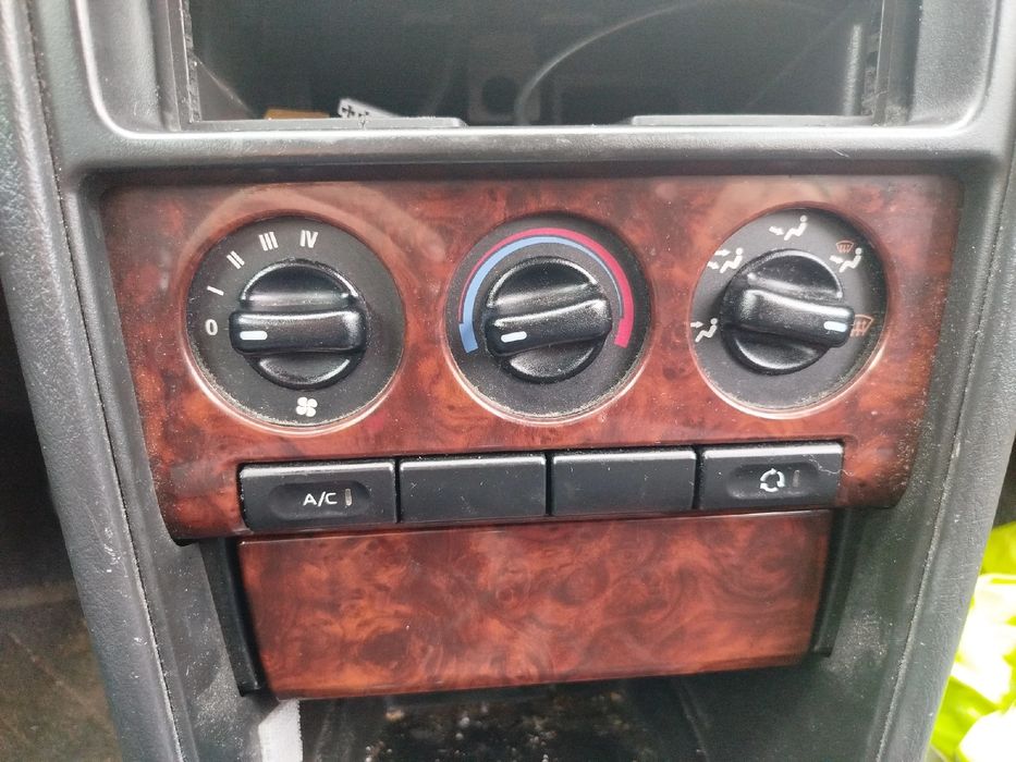 Botão / interruptor do AC ROVER 45 Hatch (RT)