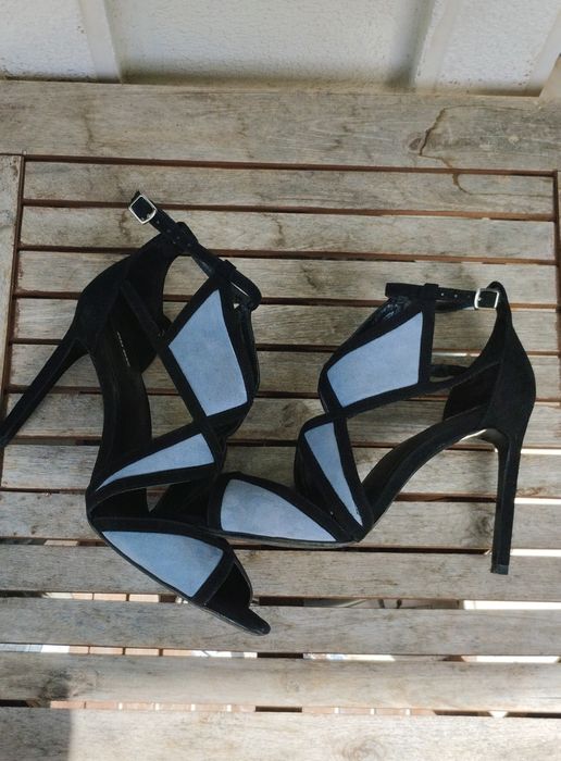 Sandálias,Zara Basic Tamanho41