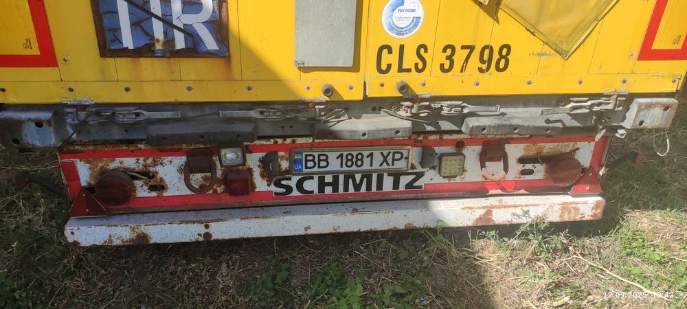 Продаж напівпричіп бортовий тентований, SCHMITZ S01