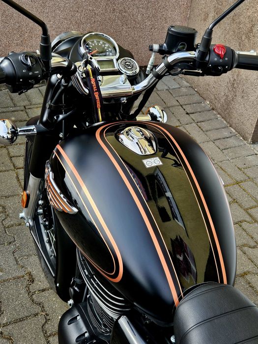Royal Enfield Bullet 350 classic