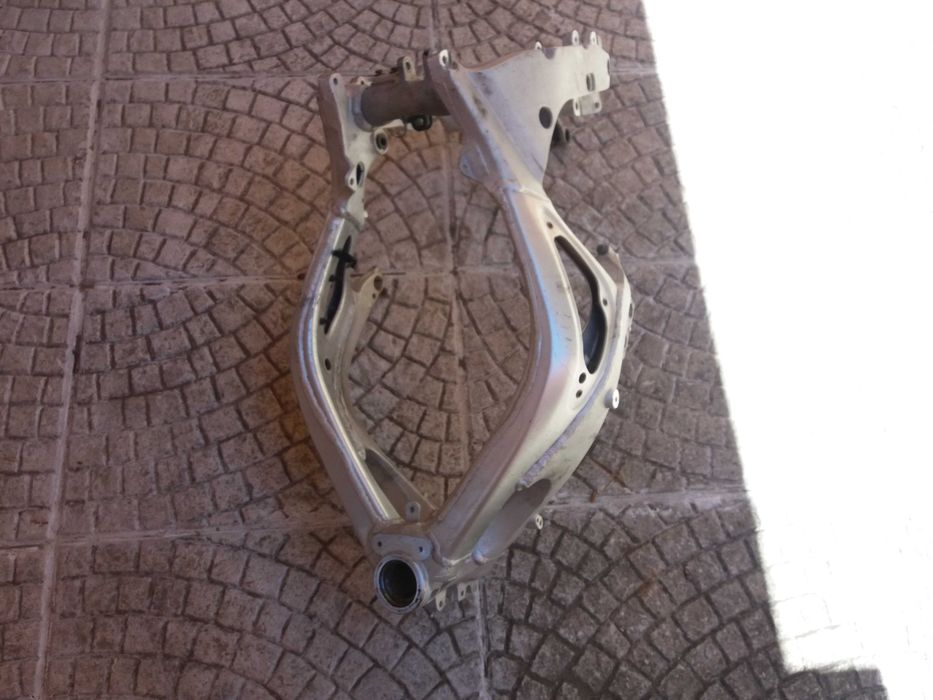 yamaha yzf r6 ano 2000 quadro boa condicao