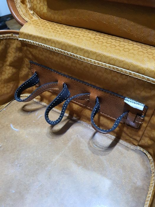 Mala de mão em pele