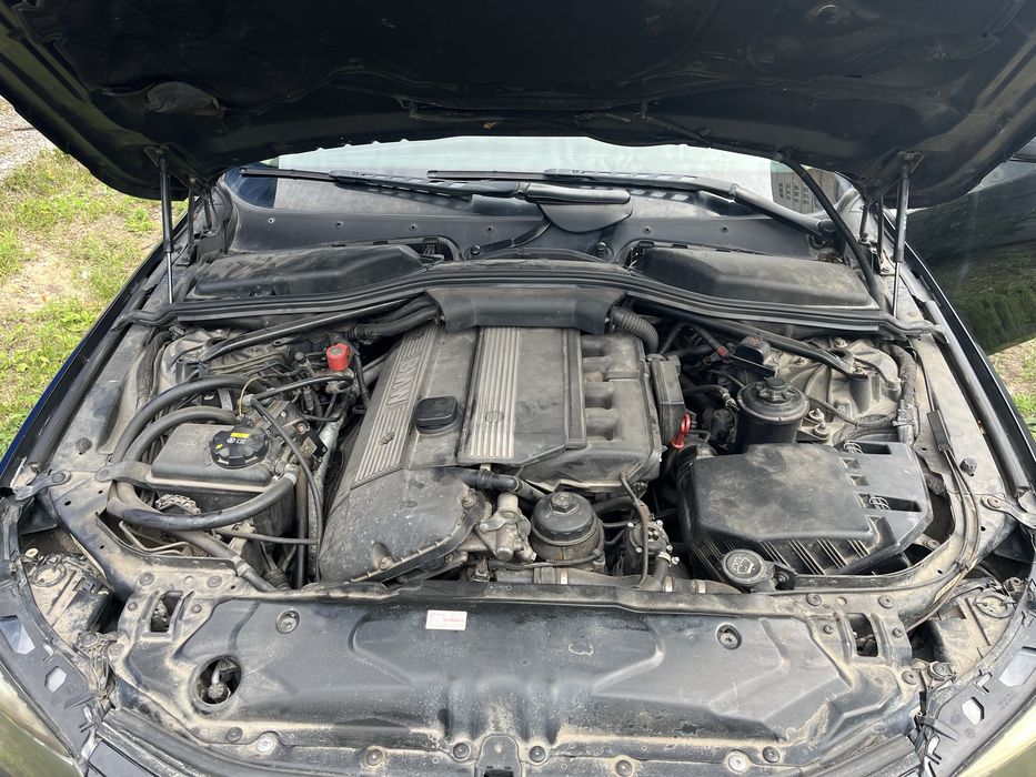 Продаю BMW E60 2003