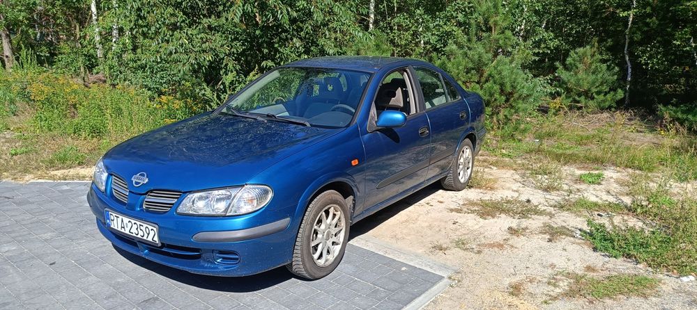 Nissan Almera