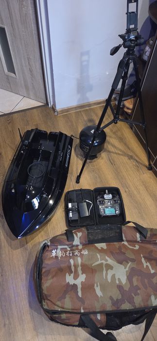 Łódka zanętowa Viking Rs3