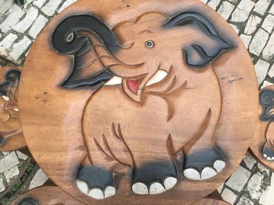 criança - mesa e 4 bancos em madeira exótica (novo)