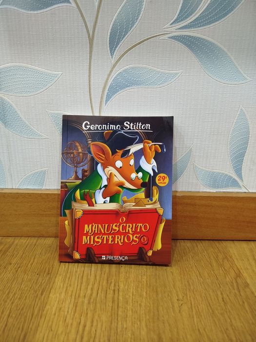 Livro: " Gerônimo Stilton: o manuscrito misterioso"