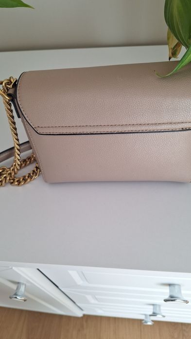 Torebka Pinko w pięknym beżu