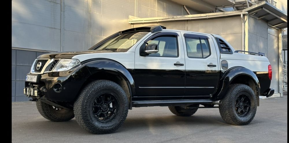 Ниссан Навара D40 2010г бензинV8-5.6L (600л.с)газ