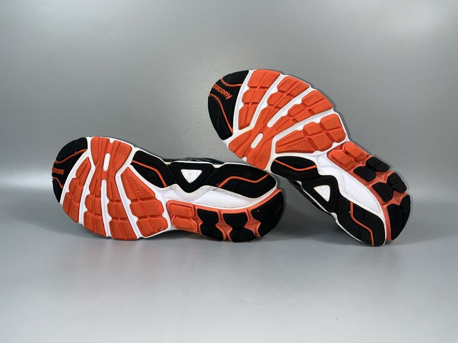 Кросівки Saucony Omni 14 43 розмір (по устілці 27.5 см)