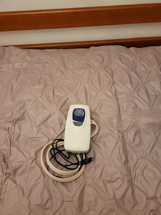 Cama articulada eléctrica Invacare